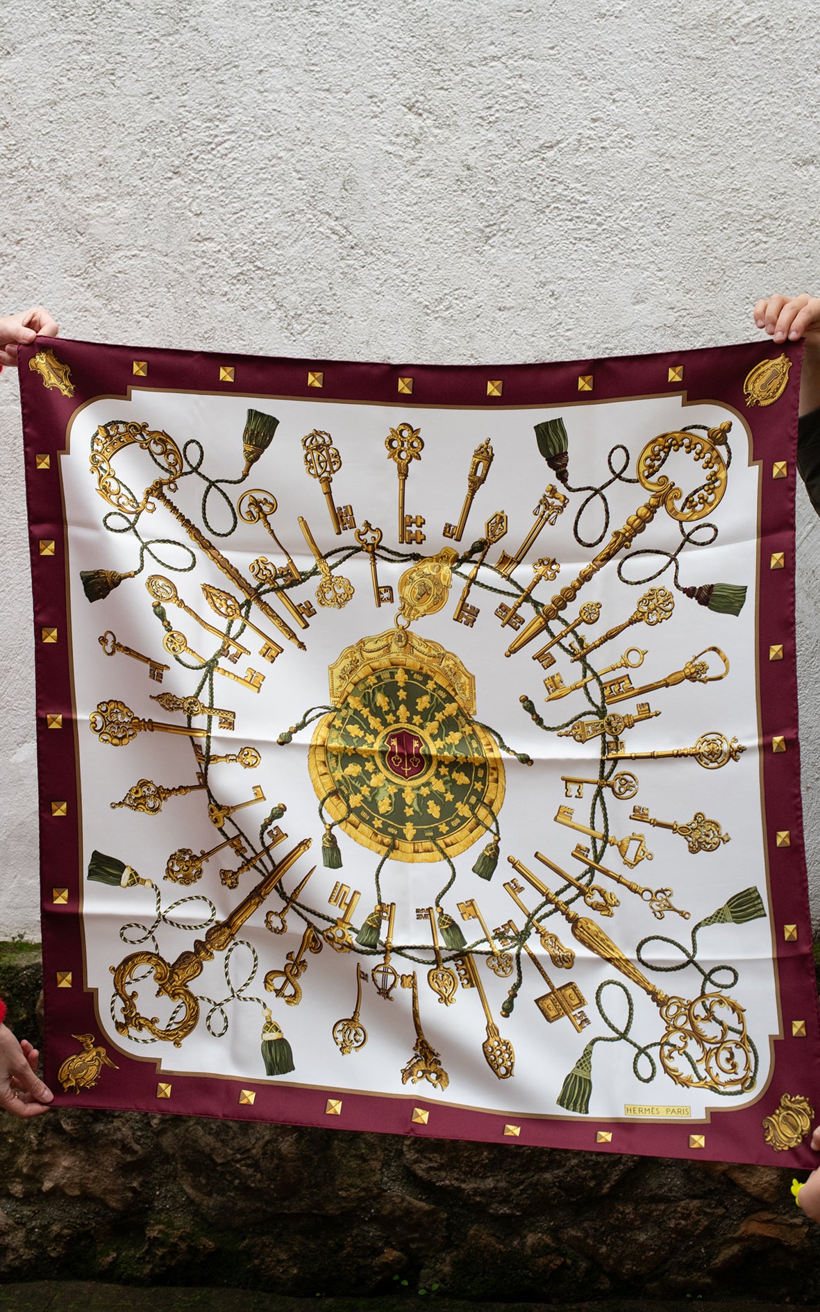 Pañuelo Hermes burdeos