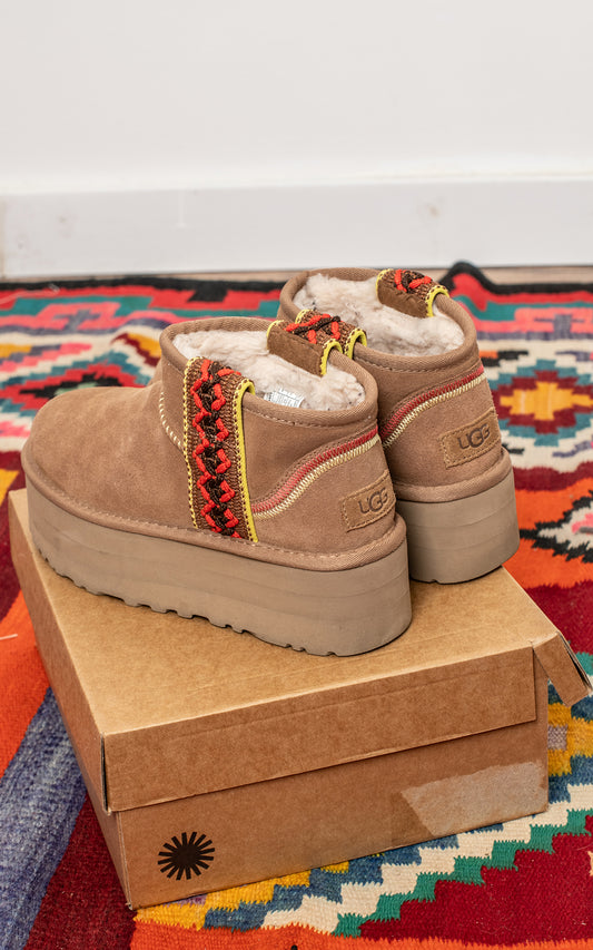 UGG classic ultra mini braid