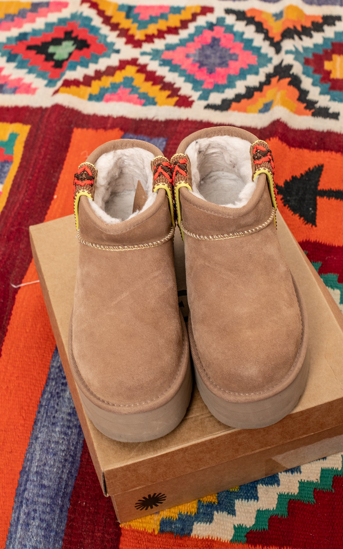 UGG classic ultra mini braid