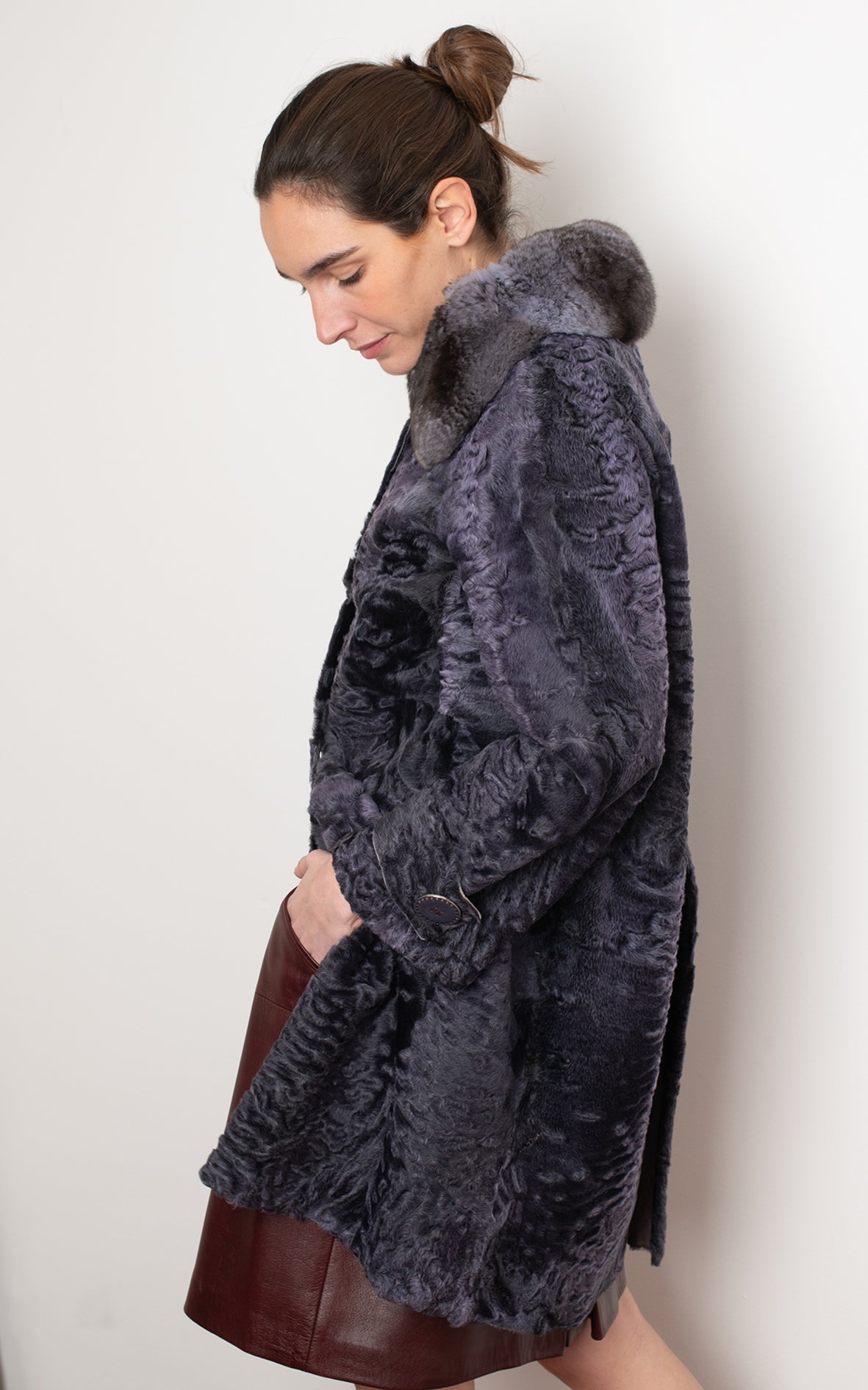 Astracán con cuello chinchilla