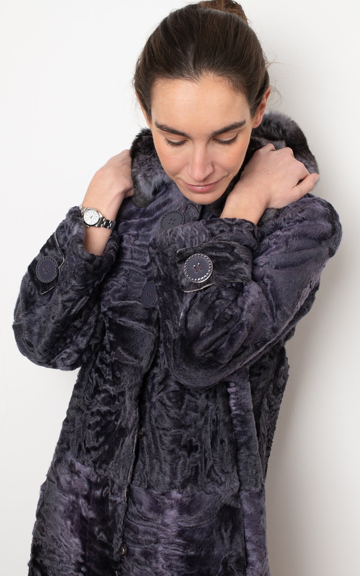 Astracán con cuello chinchilla