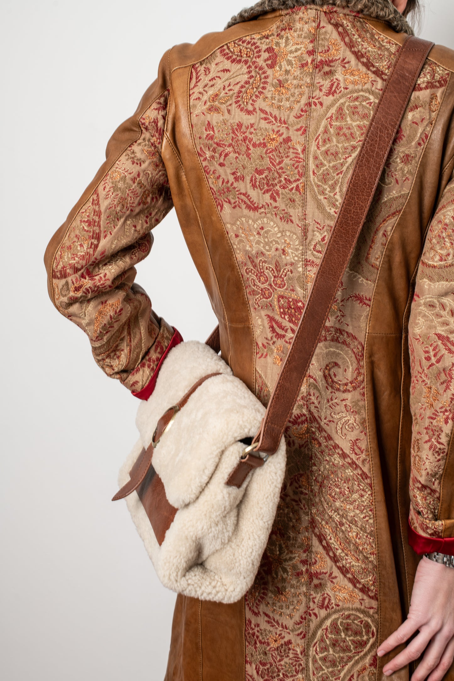 Abrigo piel y amebas