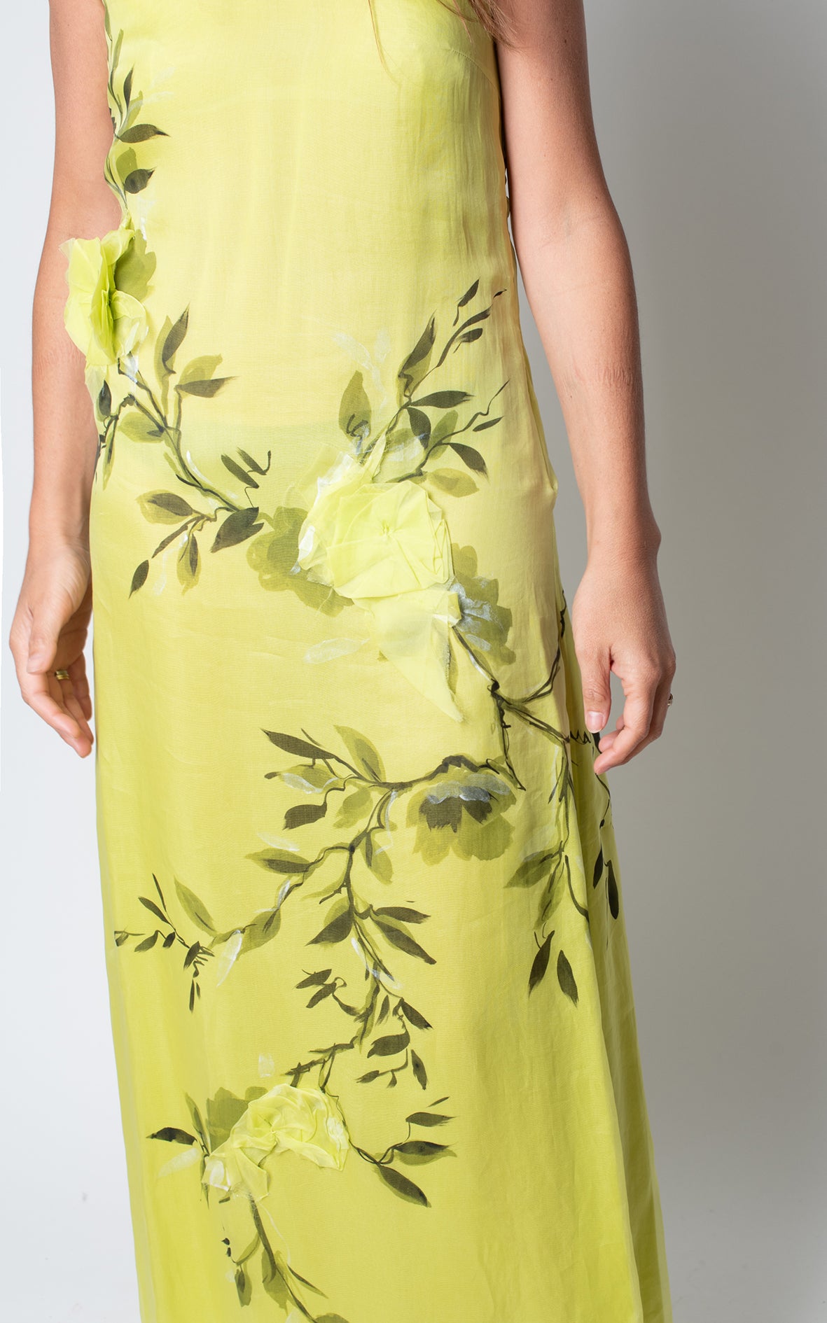 Vestido verde flores sin mangas largo seda
