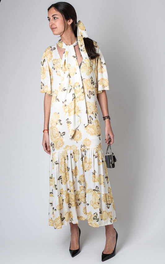 Vestido amarillo de flores