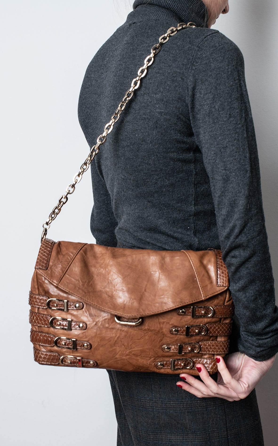 Bolso marrón de piel