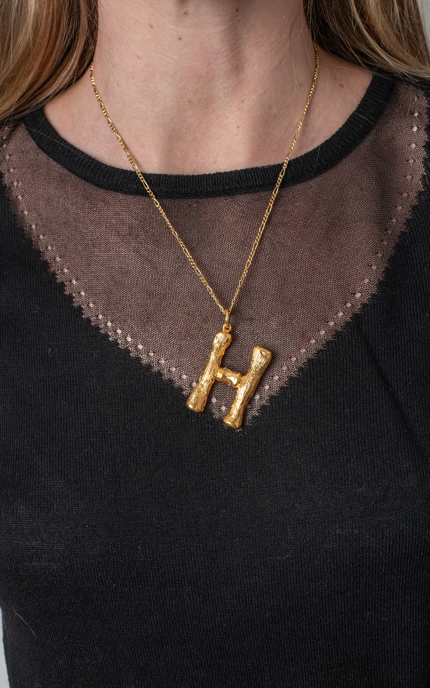 Colgante alphabet H