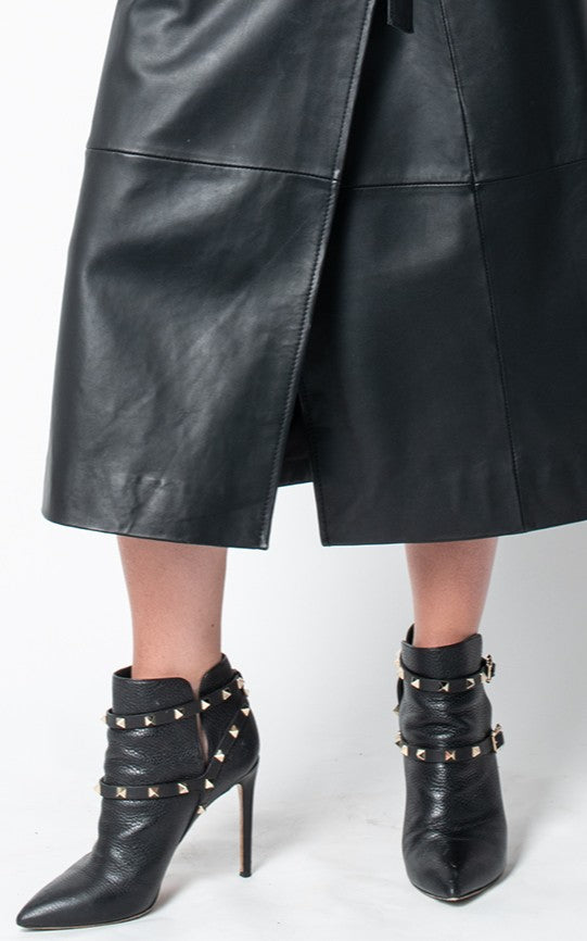 Botines negros con tachuelas