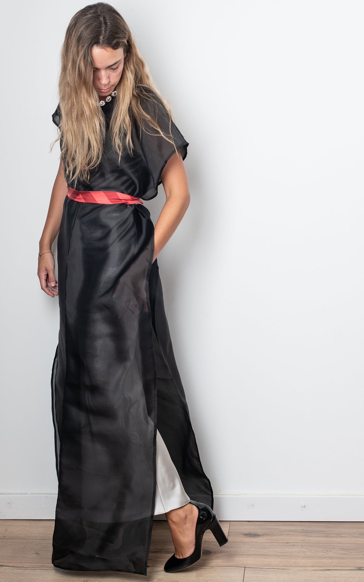 Capa negra organza