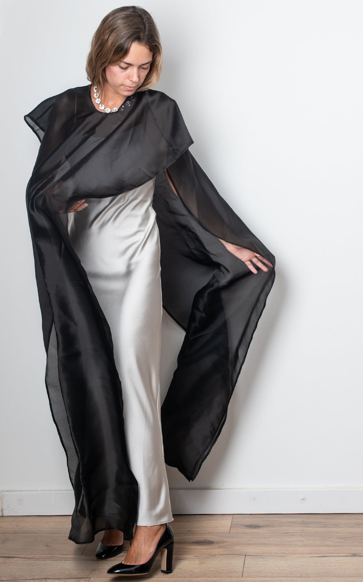 Capa negra organza