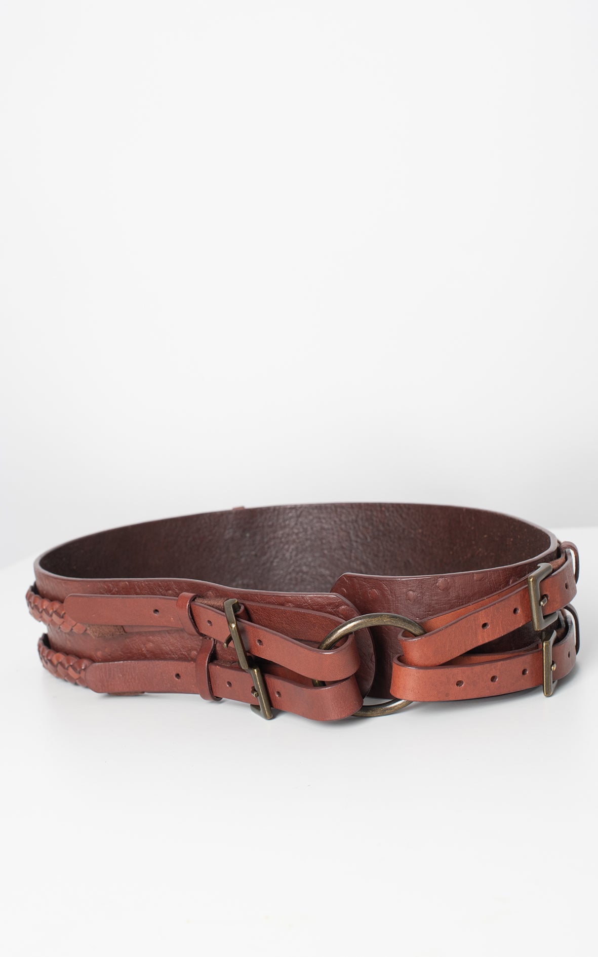 Cinturón de piel marron trenzado