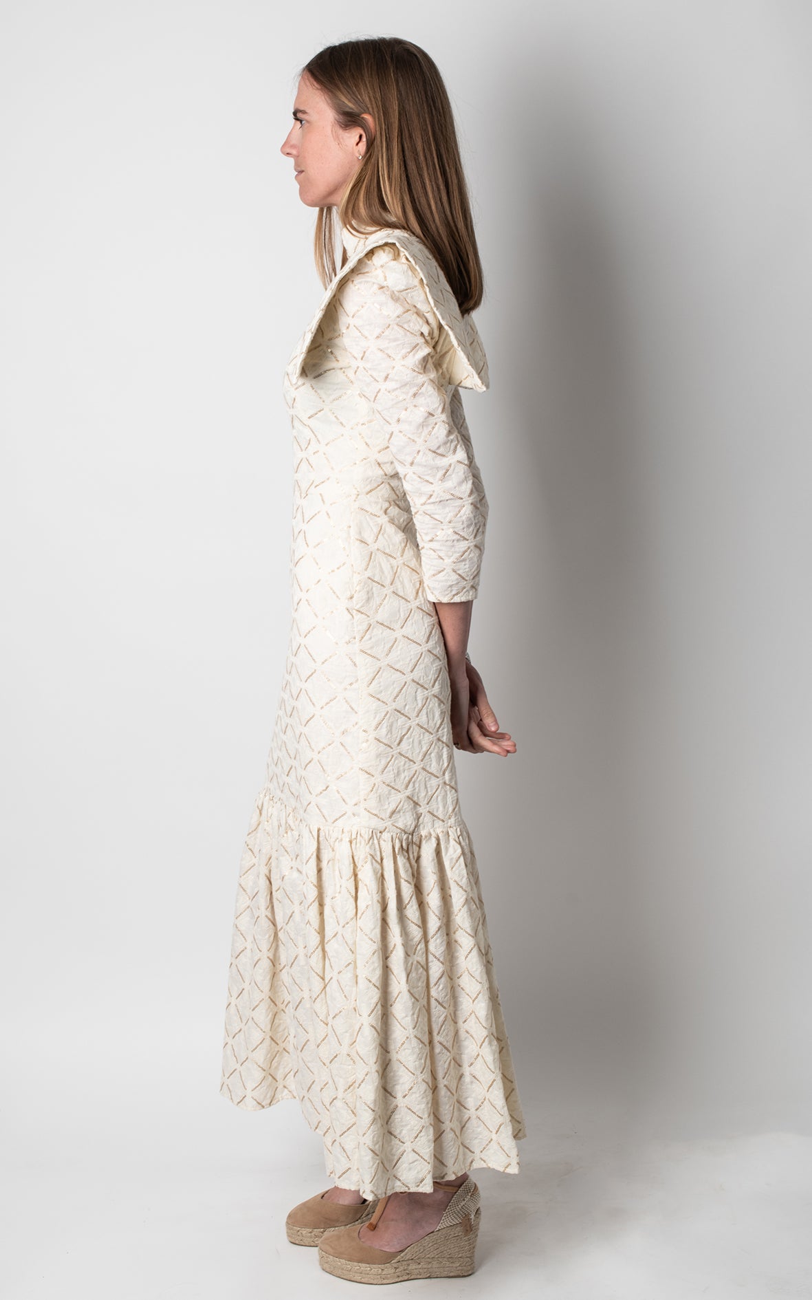 Vestido África beige y dorado