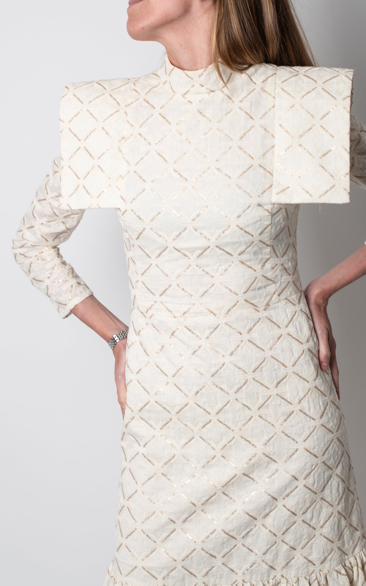 Vestido África beige y dorado
