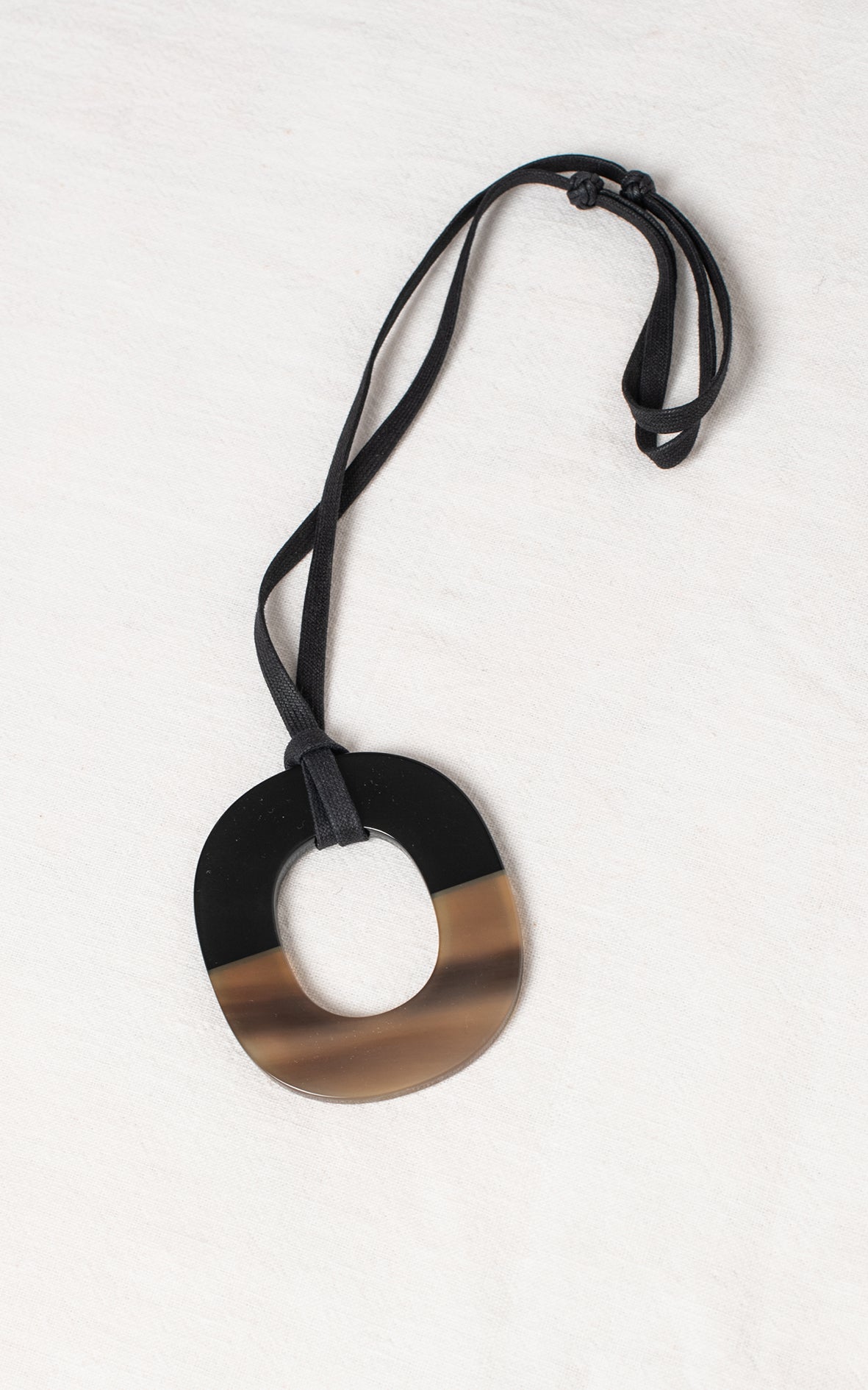 Collar Lift marrón y negro