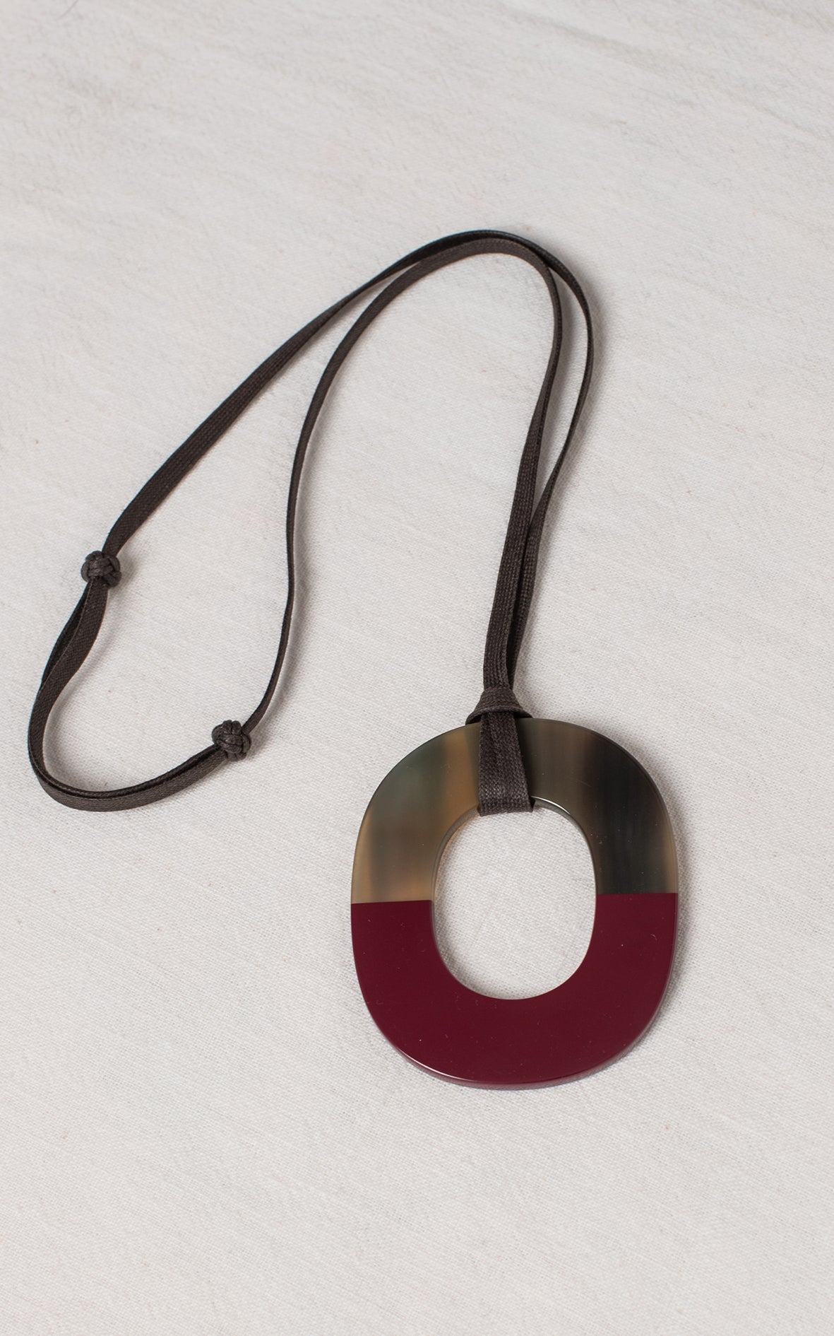 Collar Lift burdeos