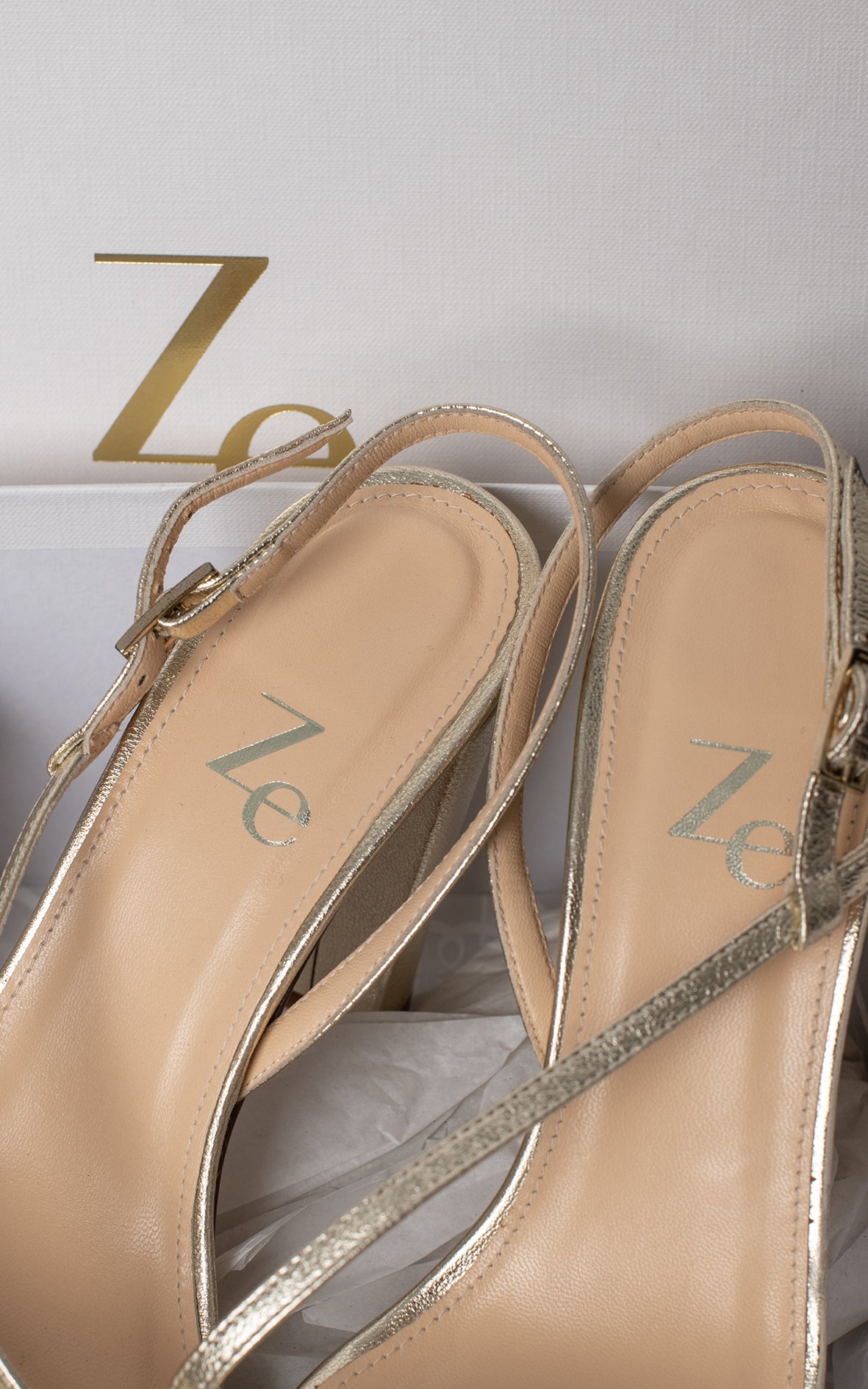 Sandalias dorados