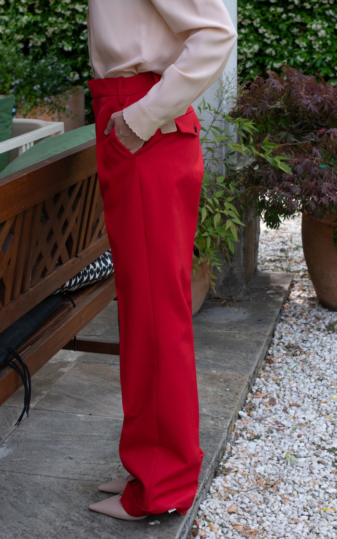 Pantalón rojo largo