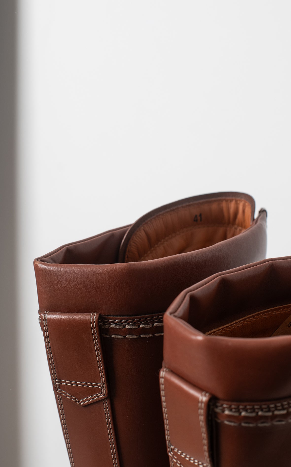 Botas altas de cordones