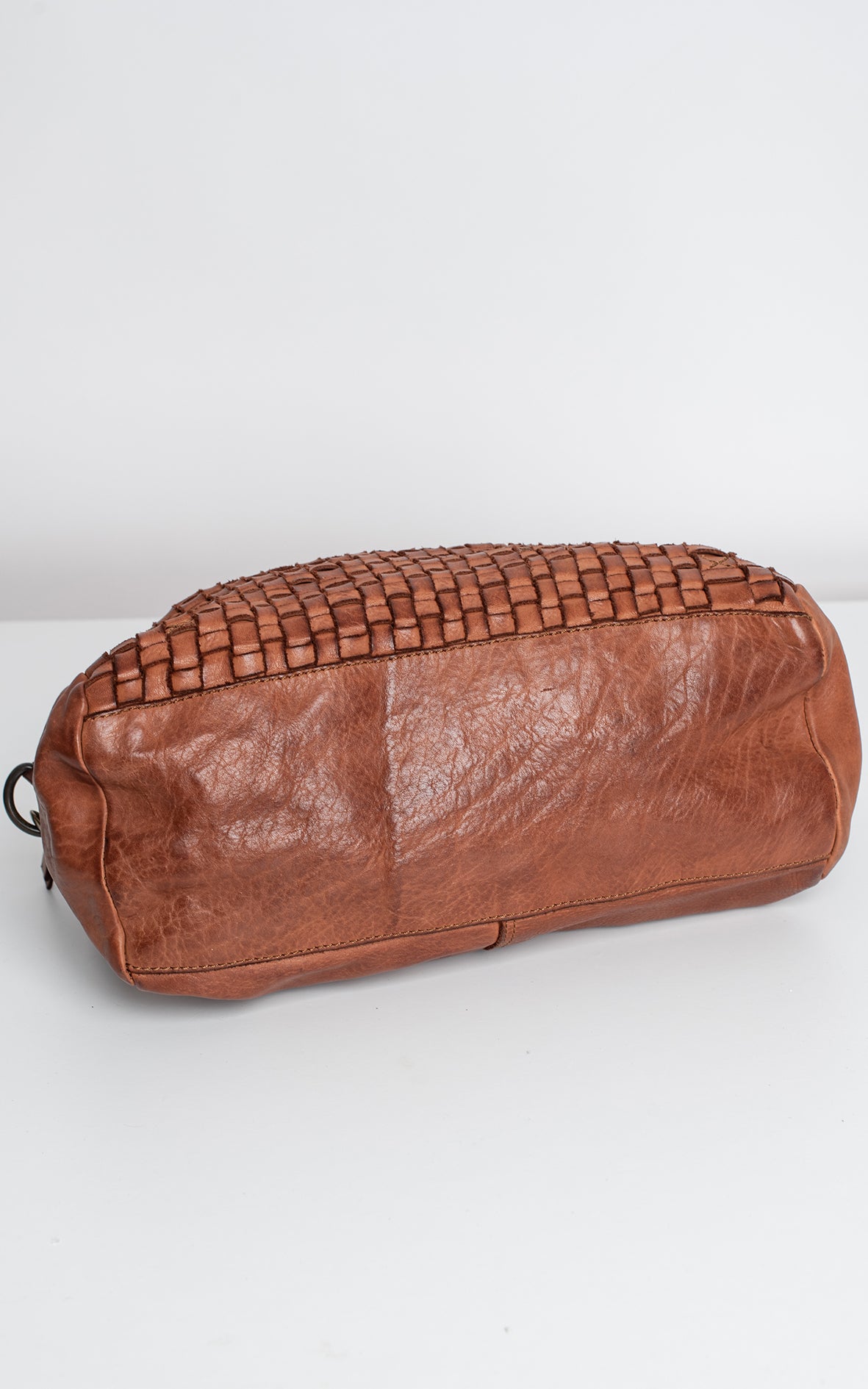 Bolso trenzado marron