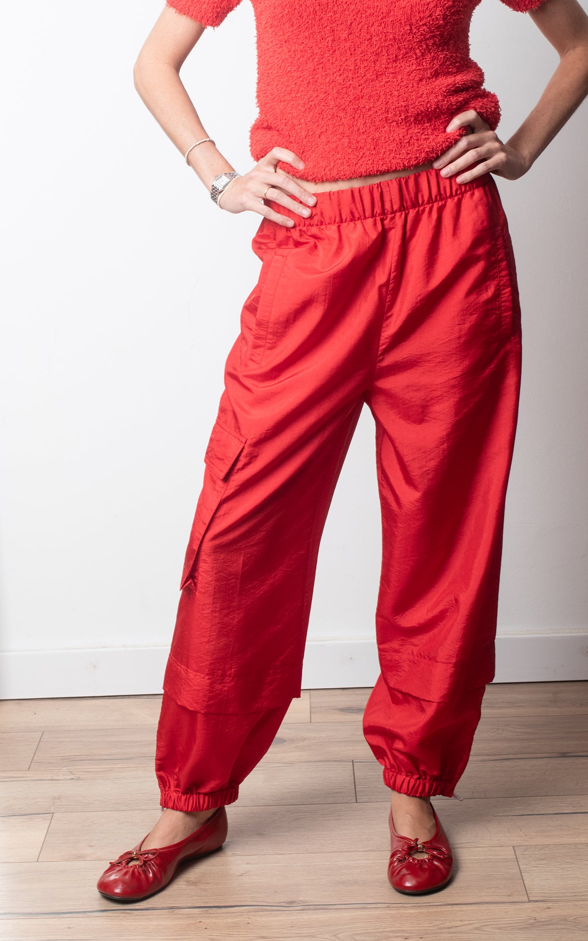 Pantalones rojos bombachos